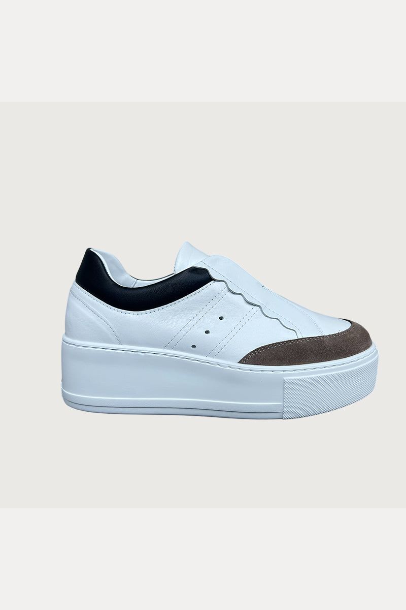 JaneGallandOffWhiteFlatformScallopedLacelessTrainers-padded.jpg