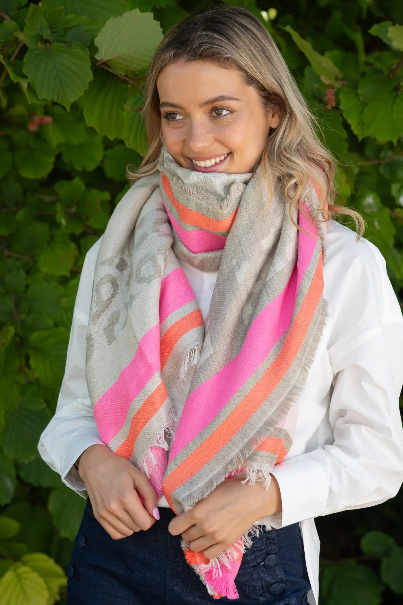 Feva Scarf