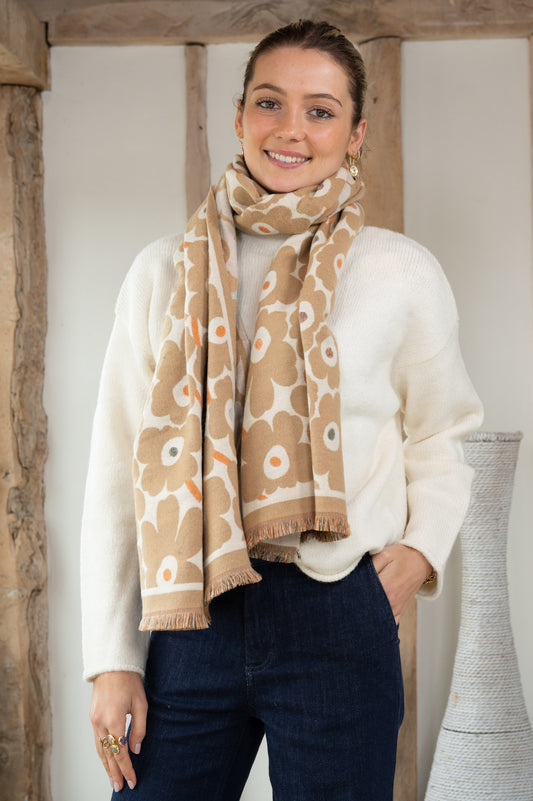 Clare Scarf