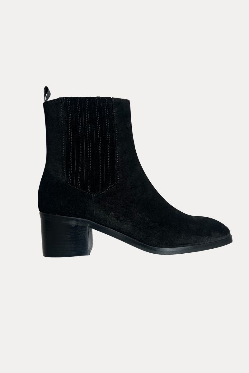 JaneGallandBlackSuedeBoots_70e13d70-4498-4688-89ba-61438ba88b01-padded.jpg
