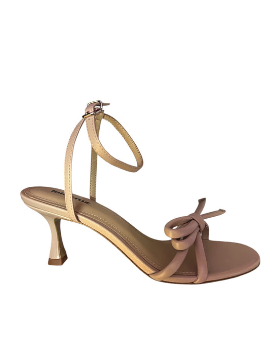 Lola Cruz 250z12bk nude sandals Shoes